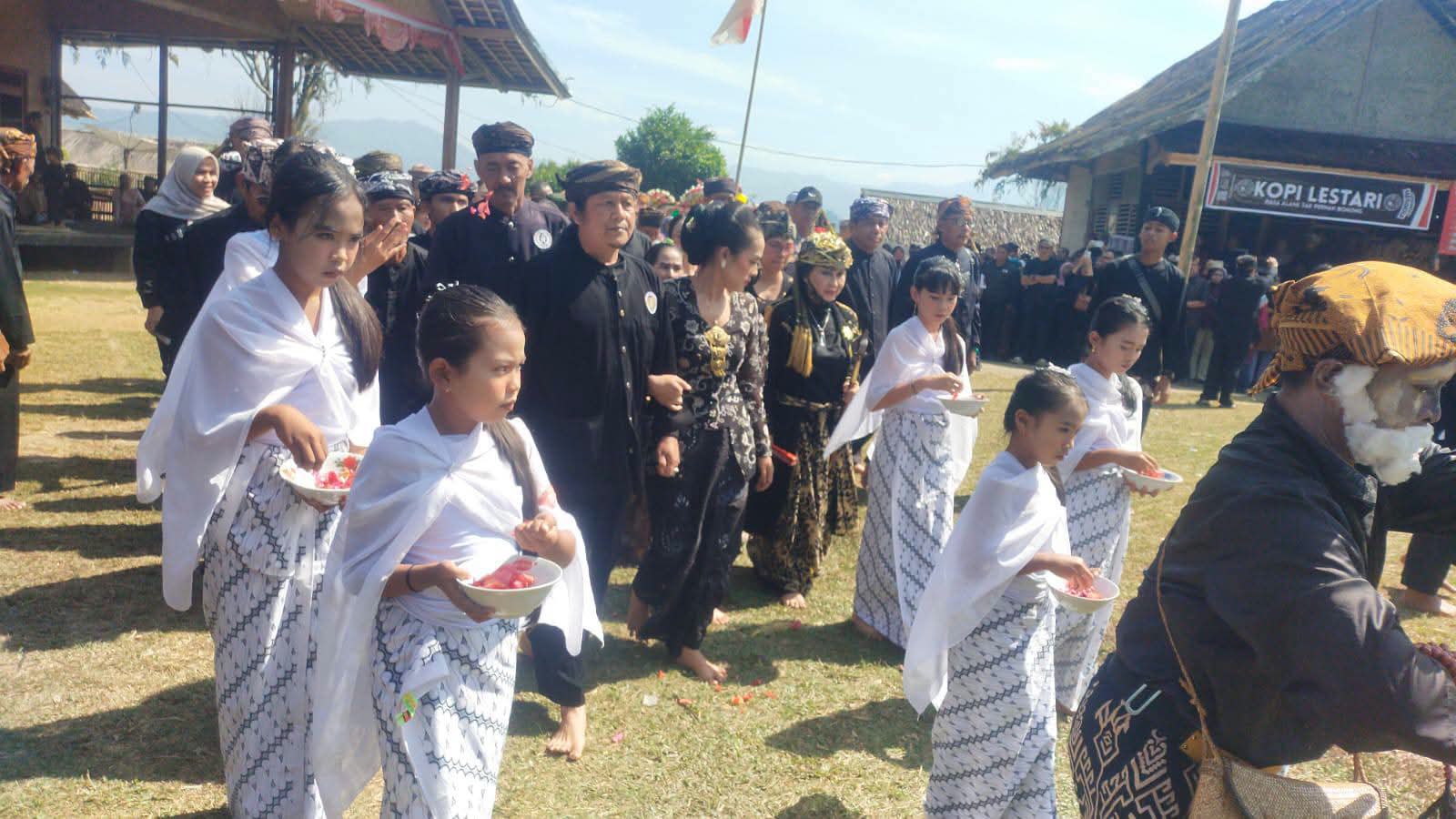Kasepuhan Adat Ciptamulya Gelar Tradisi Seren Taun Ke 447, Identitas Budaya Sarat Nilai Luhur